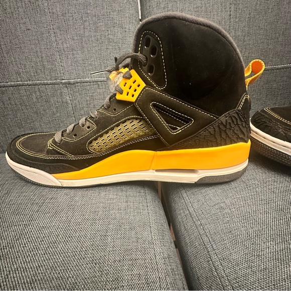 Air Jordan Spizike High Top Sneaker Black University Gold Men's sz 13 - Picture 3 of 15